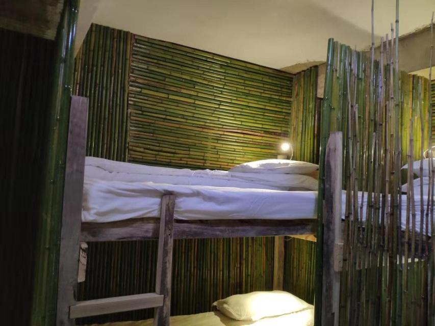 Green Hostel & Sunny Guesthouse Yuanyang  Exterior photo